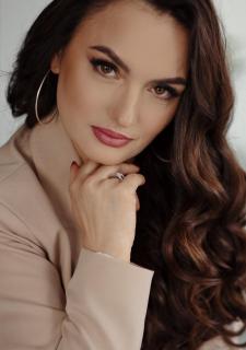 Enigmatic Oksana, 51 y.o. from Odesa, Ukraine with Brown hair — VeronikaLove