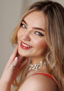 Captivating Beauty: Ekaterina, 29 y.o. from Zaporizhzhia, Ukraine — VeronikaLove