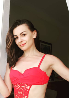 Alluring Presence: Alyona, 42 y.o. from Kharkiv, Ukraine — VeronikaLove