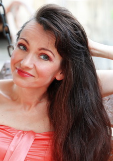 Lovely Tatiana, 45 y.o. from Brussel, Belgium with Dark-brown hair — VeronikaLove