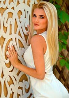 Charming Violetta, 29 y.o. from Kharkiv, Ukraine with Blonde hair — VeronikaLove