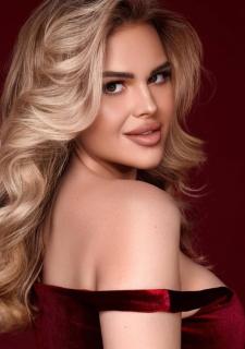 Dazzling Aura: Elina, 26 y.o. from Kyiv, Ukraine — VeronikaLove
