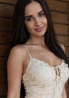 Enchanting Charisma: Arina, 43 y.o. from Zaporizhzhia region, Ukraine — VeronikaLove