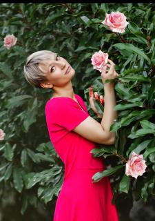 Elegant Enchantment: Natalia, 36 y.o. from Dnipro, Ukraine — VeronikaLove
