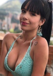 Enthralling Gaze: Melanny, 27 y.o. from Departamento de Antioquia, Colombia — VeronikaLove