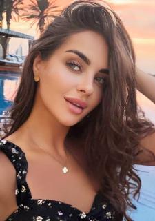 Enthralling Gaze: Alina, 28 y.o. from Kyiv, Ukraine — VeronikaLove