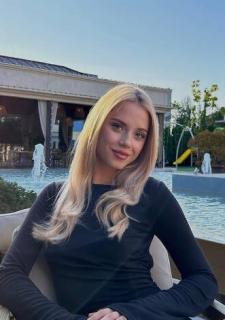 Captivating Gaze: Iryna, 24 y.o. from Kyiv, Ukraine — VeronikaLove