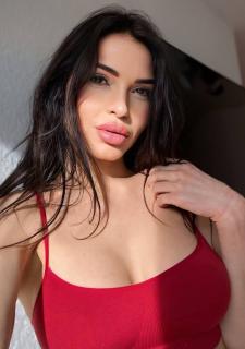 Timeless Beauty: Katerina, 40 y.o. from Kyiv, Ukraine — VeronikaLove