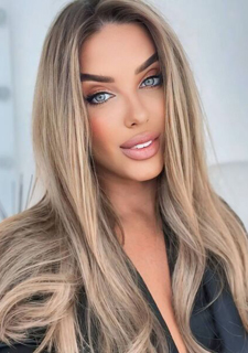 Glamorous Presence: Elina, 40 y.o. from Kyiv, Ukraine — VeronikaLove
