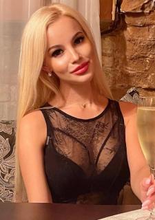 Magnetic Charm: Vladislava, 29 y.o. from Kharkiv, Ukraine — VeronikaLove