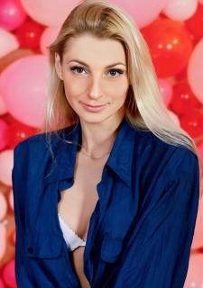 Enigmatic Allure: Marina, 49 y.o. from Bila Tserkva, Ukraine — VeronikaLove