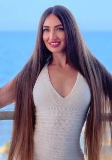 Ethereal Beauty: Olena, 38 y.o. from Kharkiv region, Ukraine — VeronikaLove