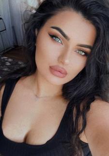 Captivating Gaze: Veronika, 23 y.o. from Dnipro, Ukraine — VeronikaLove