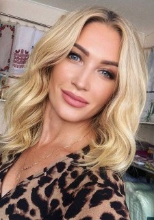 Captivating Beauty: Oksana, 51 y.o. from Kryvyi Rih, Ukraine — VeronikaLove