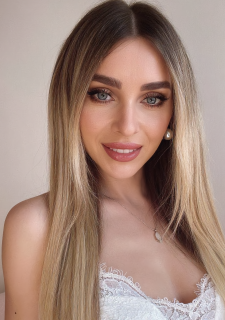 Graceful Radiance: Anastasia, 34 y.o. from Milan, Italy — VeronikaLove
