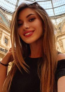 Divine Radiance: Zhanna, 33 y.o. from Genoa, Italy — VeronikaLove
