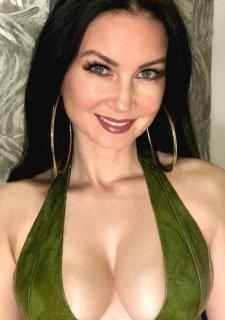 Ethereal Beauty: Natalia, 47 y.o. from Kyiv, Ukraine — VeronikaLove