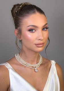 Captivating Gaze: Mylytsya, 25 y.o. from Dakovicki okrug, Serbia — VeronikaLove
