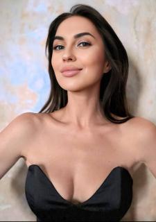 Divine Radiance: Irina, 40 y.o. from Kyiv region, Ukraine — VeronikaLove