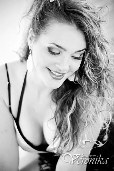 Alluring Presence: Victoria, 34 y.o. from Mykolaiv, Ukraine — VeronikaLove