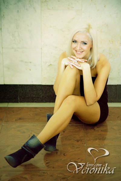 Vivacious Elena, 39 y.o. from Mykolaiv, Ukraine with Blonde hair — VeronikaLove