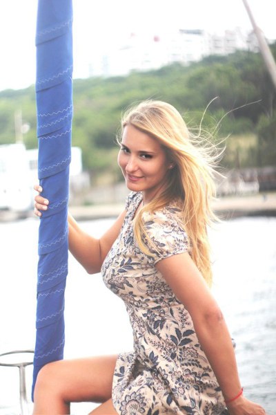 Vibrant Diana, 34 y.o. from Odesa, Ukraine with Chestnut hair — VeronikaLove