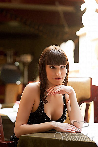 Charming Julia, 36 y.o. from Mykolaiv, Ukraine with Light-brown hair — VeronikaLove