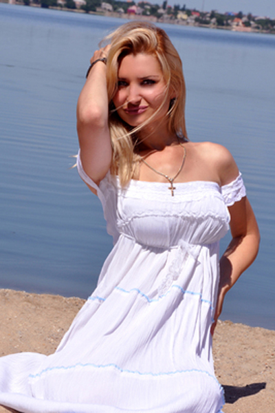 Enigmatic Oksana, 38 y.o. from Mykolaiv, Ukraine with Blonde hair — VeronikaLove