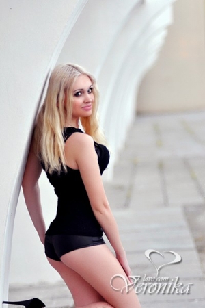 Dazzling Arina, 35 y.o. from Mykolaiv, Ukraine with Blonde hair — VeronikaLove