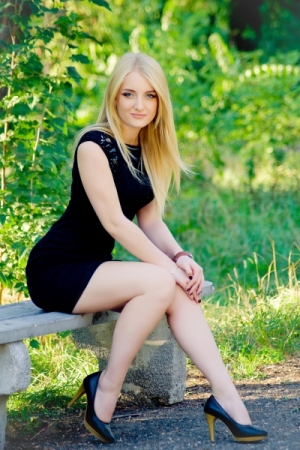 Divine Radiance: Yulia, 30 y.o. from Mykolaiv, Ukraine — VeronikaLove