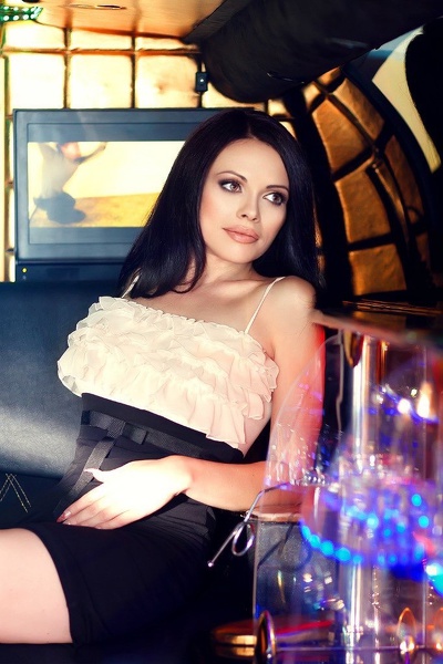 Enchanting Lilia, 44 y.o. from Bila Tserkva, Ukraine with Brown hair — VeronikaLove