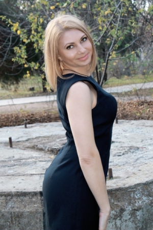 Ethereal Charm: Anna, 40 y.o. from Mykolaiv, Ukraine — VeronikaLove