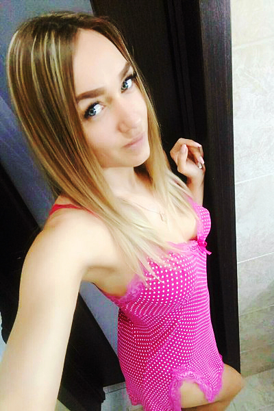Ethereal Olga, 39 y.o. from Kyiv, Ukraine with Blonde hair — VeronikaLove