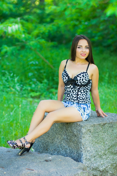 Graceful Natalia, 31 y.o. from Mykolaiv, Ukraine with Brown hair — VeronikaLove