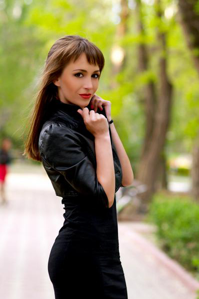 Dazzling Olga, 37 y.o. from Kherson, Ukraine with Brown hair — VeronikaLove