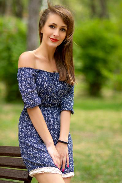 Dazzling Olga, 37 y.o. from Kherson, Ukraine with Brown hair — VeronikaLove