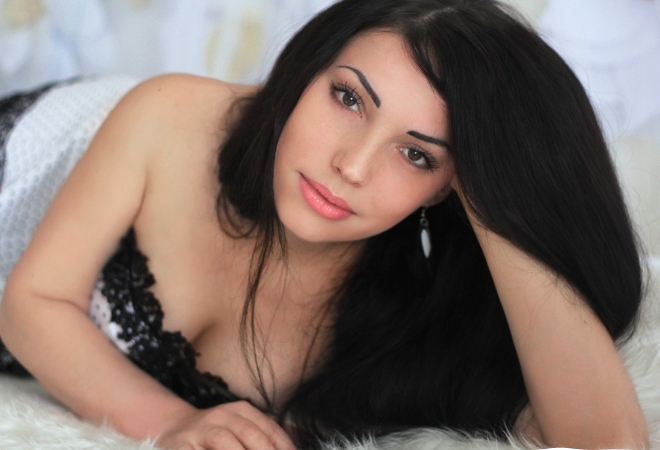 Radiant Yana, 37 y.o. from Mykolaiv, Ukraine with Black hair — VeronikaLove