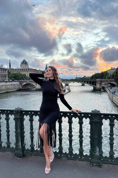 Radiant Allure: Marina, 35 y.o. from Barcelona, Spain — VeronikaLove