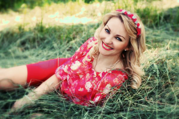 Graceful Radiance: Lidia, 42 y.o. from Dnipro, Ukraine — VeronikaLove