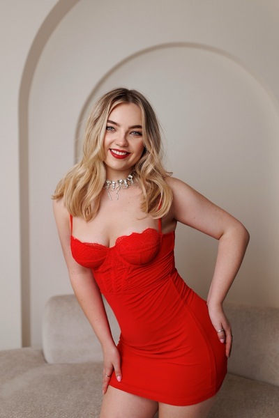 Captivating Beauty: Ekaterina, 29 y.o. from Zaporizhzhia, Ukraine — VeronikaLove