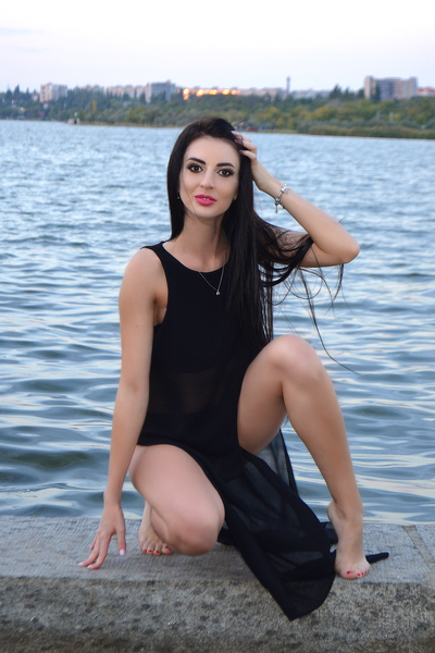 Vivacious Angelika, 30 y.o. from Mykolaiv, Ukraine with Brown hair — VeronikaLove