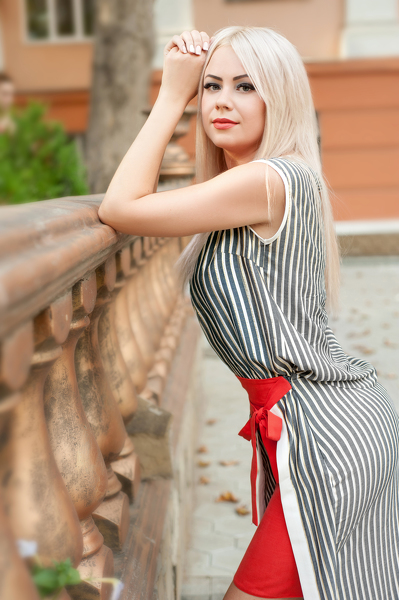 Radiant Beauty: Angelina, 33 y.o. from Kyiv, Ukraine — VeronikaLove