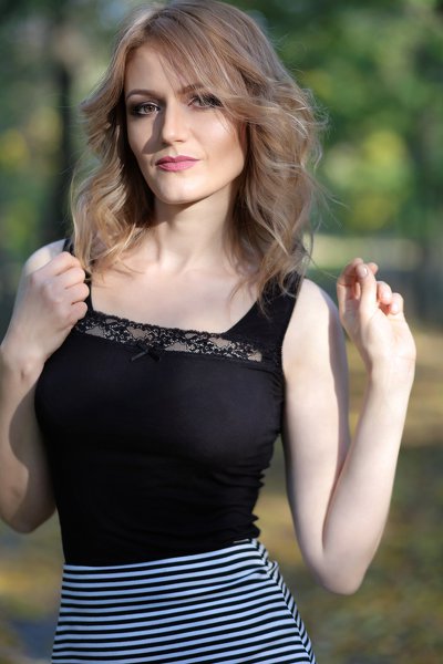 Enchanting Presence: Elena, 45 y.o. from Kharkiv, Ukraine — VeronikaLove