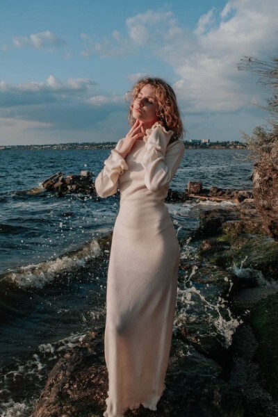 Angelic Grace: Yulia, 29 y.o. from Mykolaiv, Ukraine — VeronikaLove