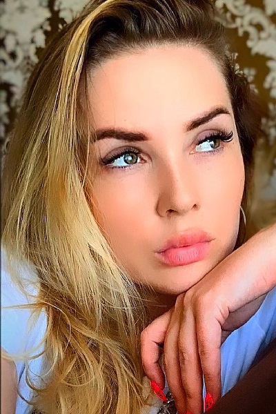 Dynamic Julia, 37 y.o. from Vinnytsia, Ukraine with Light-brown hair — VeronikaLove