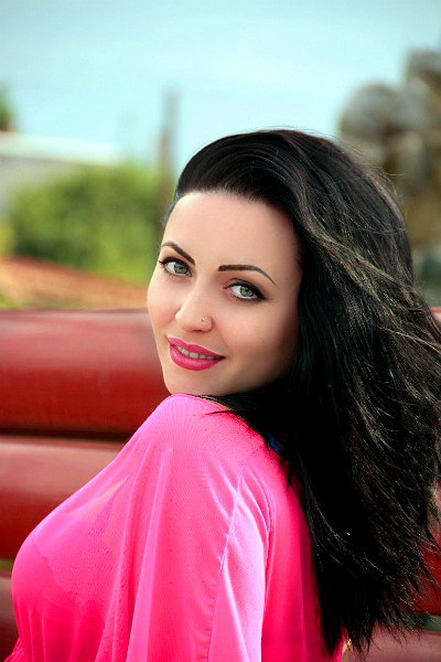 Magnetic Allure: Ekaterina, 36 y.o. from Dnipro, Ukraine — VeronikaLove