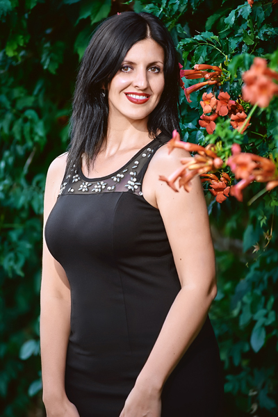 Radiant Beauty: Elena, 44 y.o. from Cherkasy, Ukraine — VeronikaLove