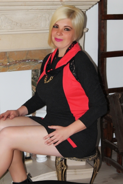 Captivating Elegance: Svetlana, 40 y.o. from Chornomorsk, Ukraine — VeronikaLove