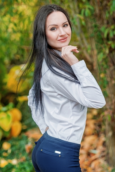 Captivating Elegance: Valeria, 31 y.o. from Kherson, Ukraine — VeronikaLove