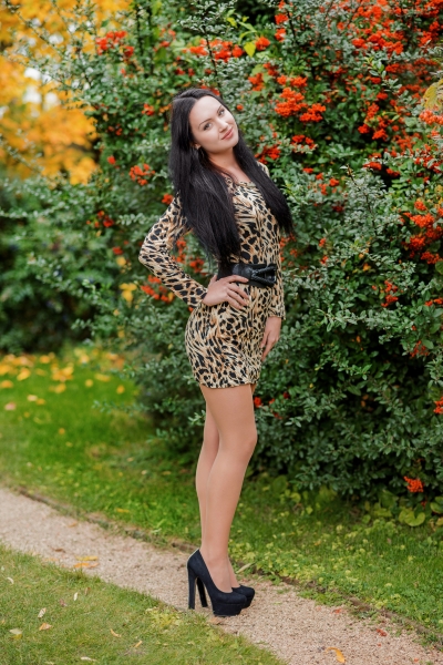 Captivating Elegance: Valeria, 31 y.o. from Kherson, Ukraine — VeronikaLove